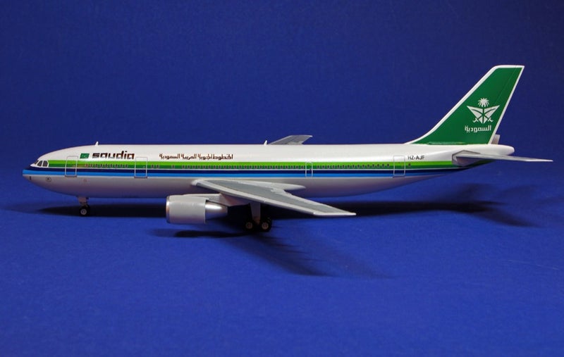 SAUDIA 47cm   Aircraft Model Plane Model Diecast Resin Model Airplanes Collection Display Gifts - Image 5